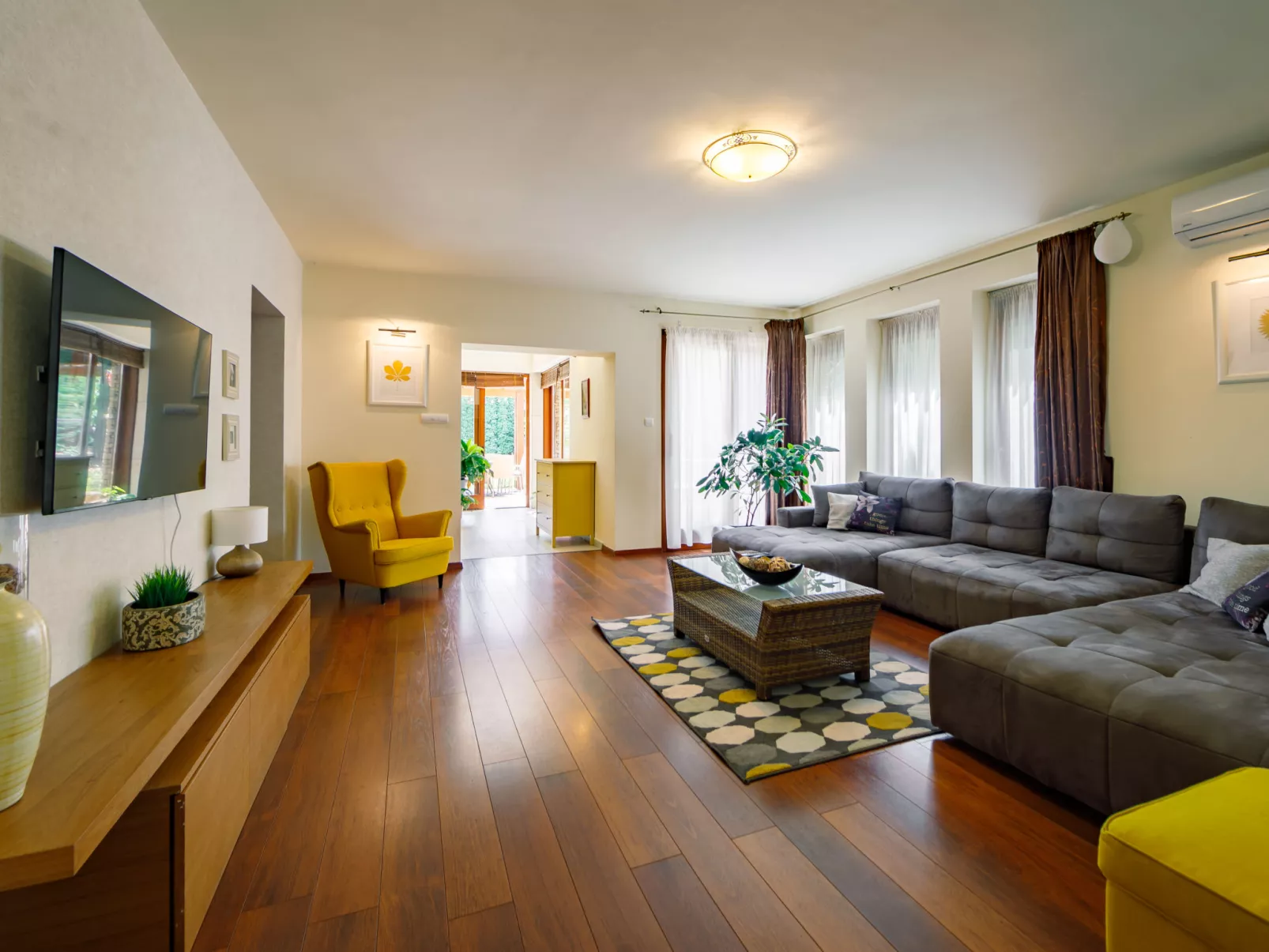 Villa Mediterran-Inside