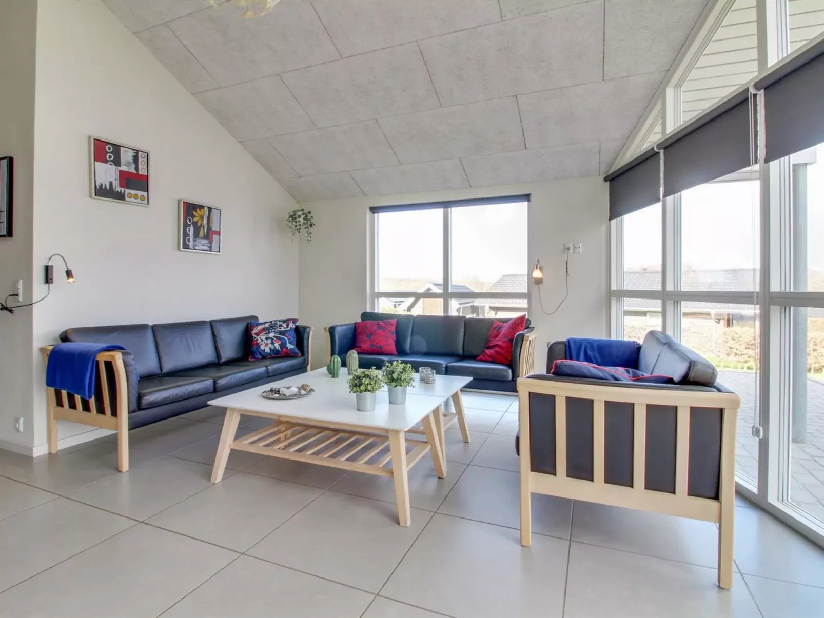"Tenaya" - 200m from the sea-Inside