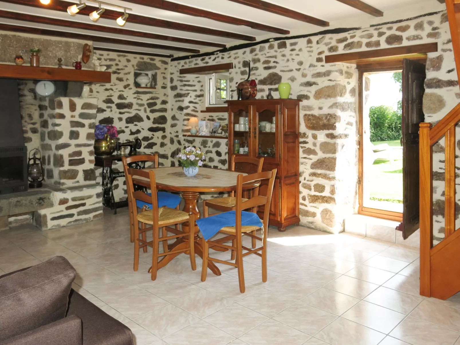 La Chevalerie-Inside