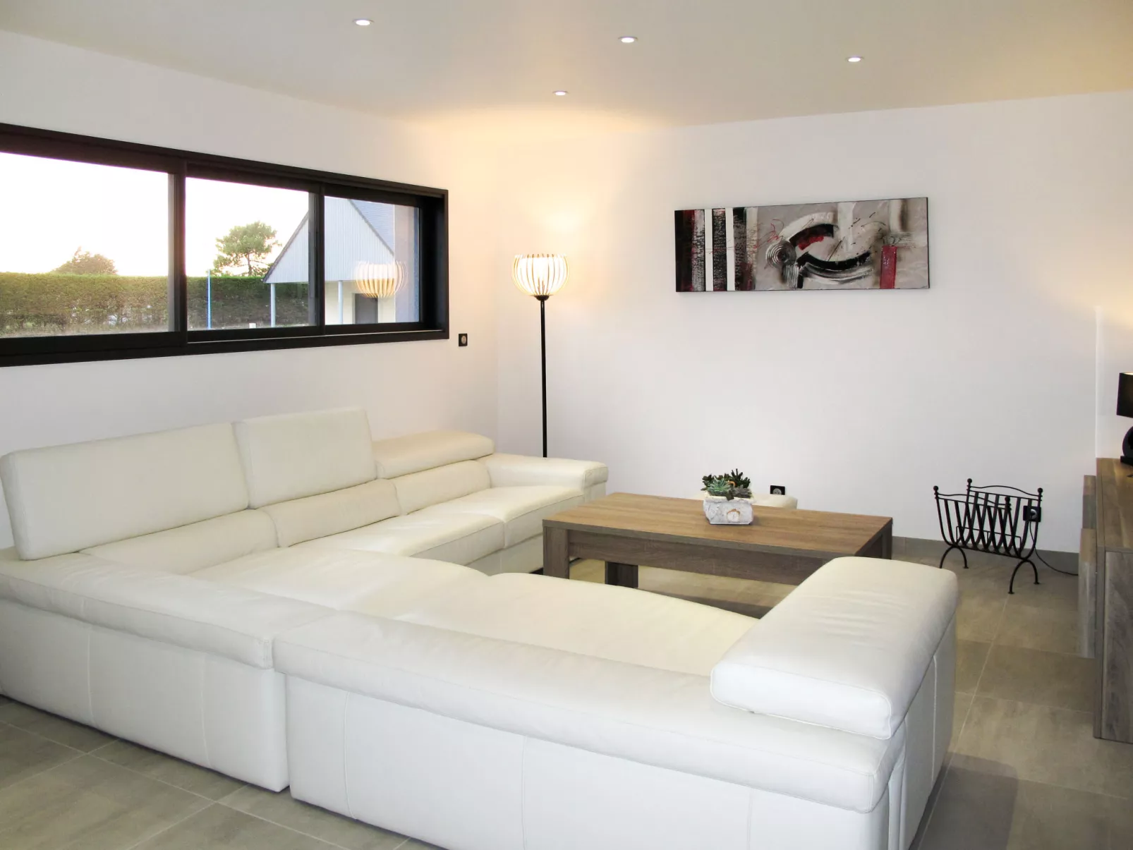 Pirou Beach-Inside