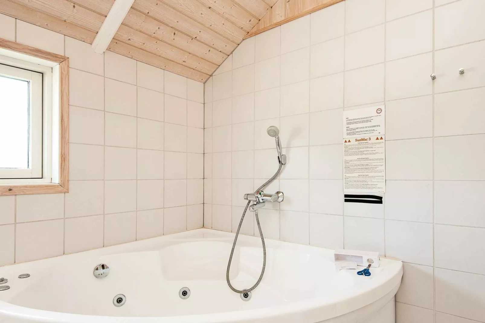8 person holiday home in Juelsminde-By Traum-Spa