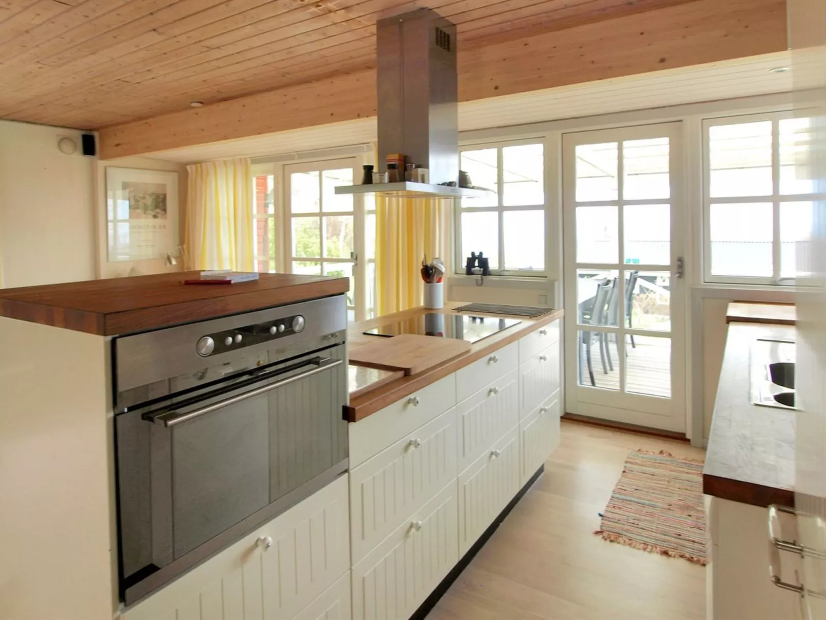 "Iikka" - 300m from the sea-Drinnen