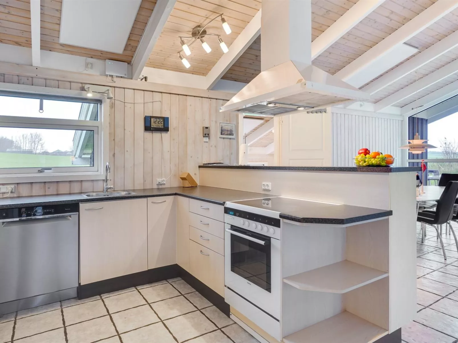 "Rik" - 350m from the sea-Inside