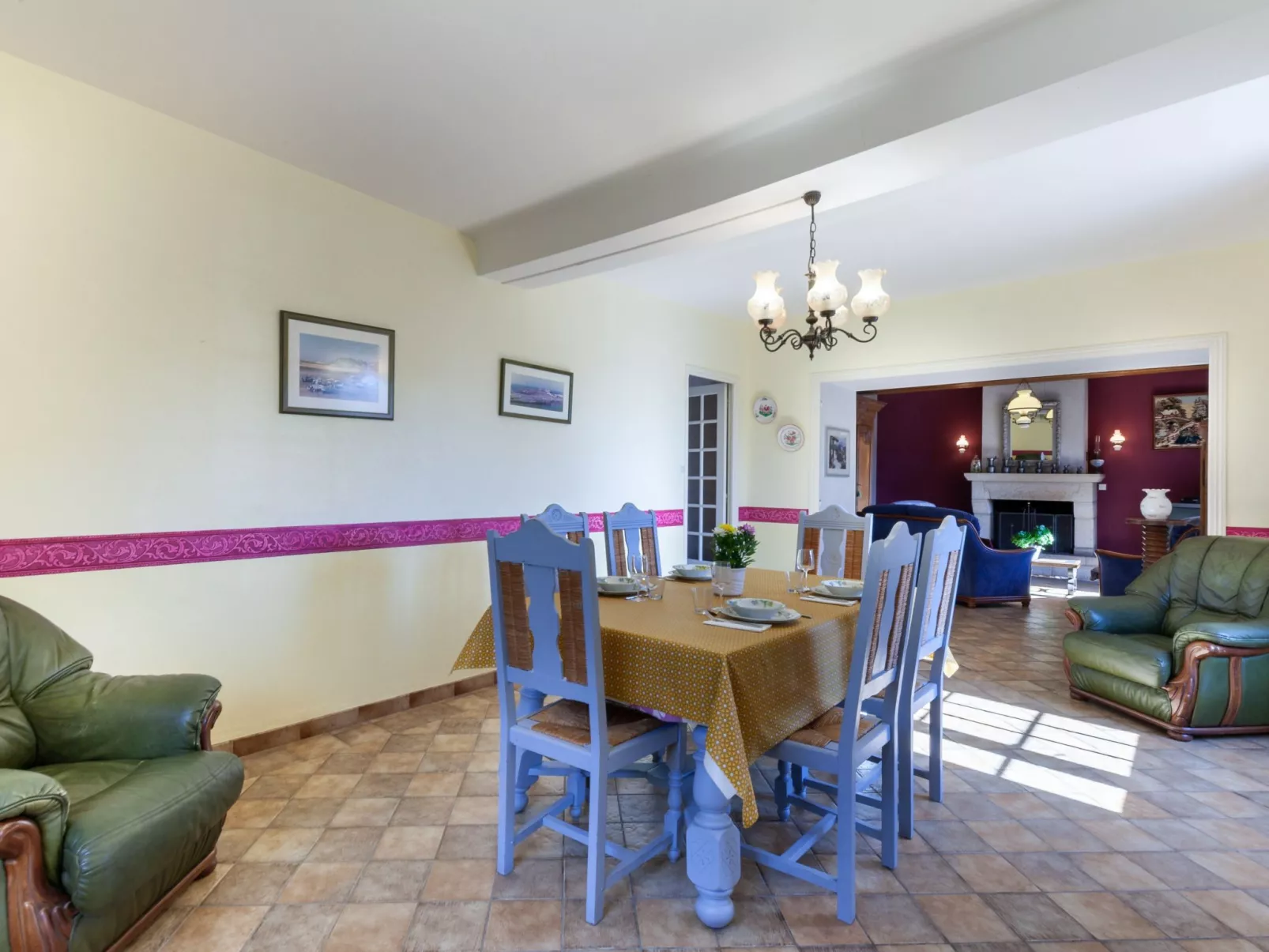 Les Chardonnets-Inside
