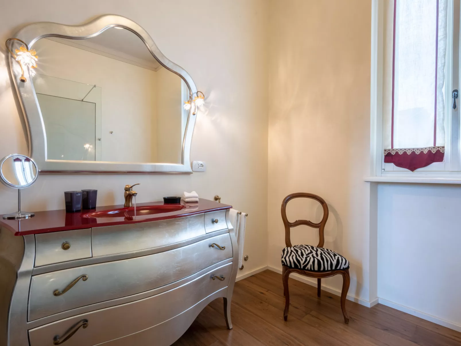 Villa Loreto-Inside