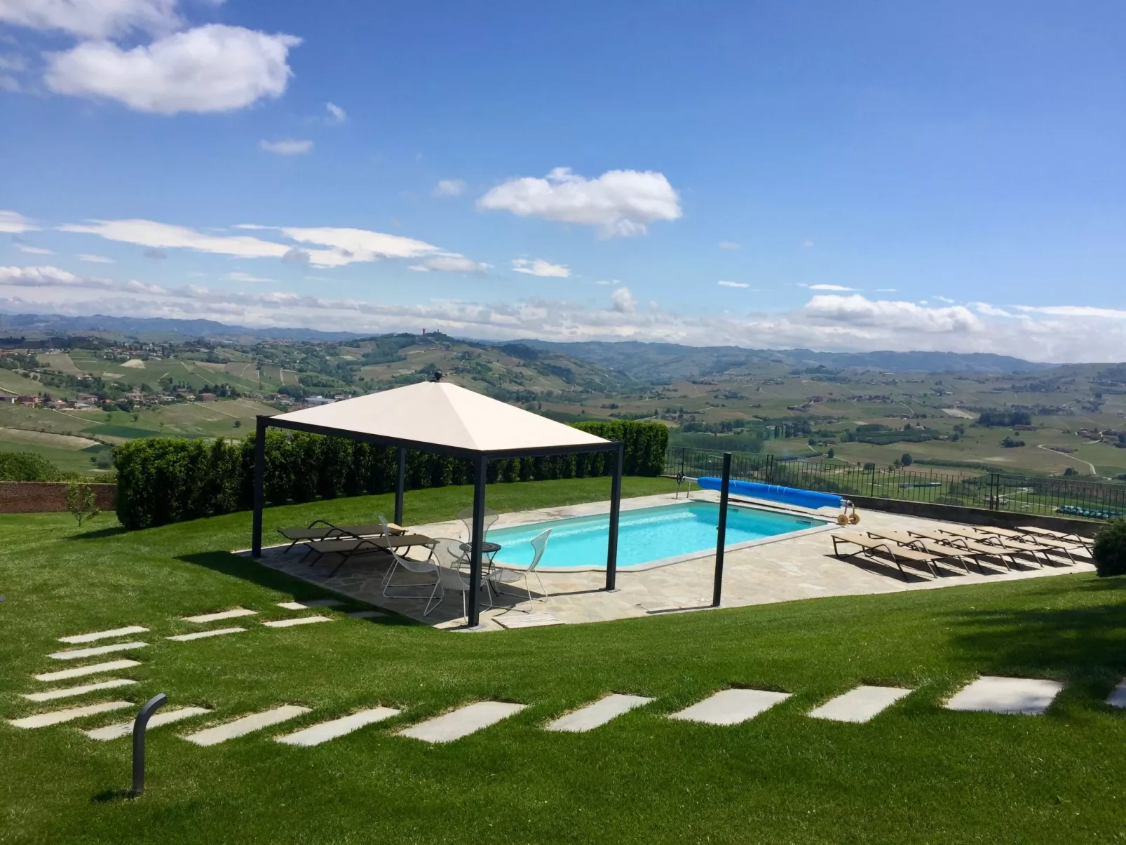 Villa Loreto-Outside
