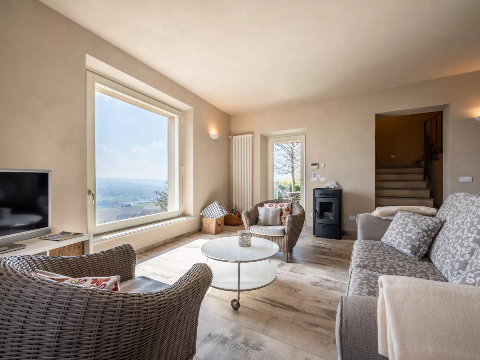 Cascina-Inside