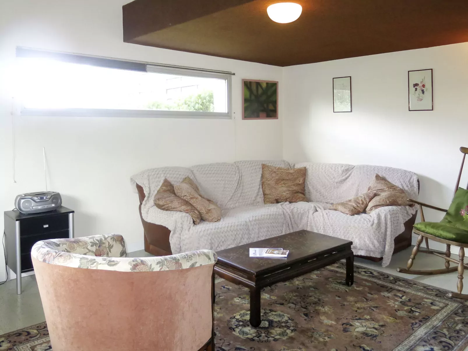 Le Petit Clos-Inside