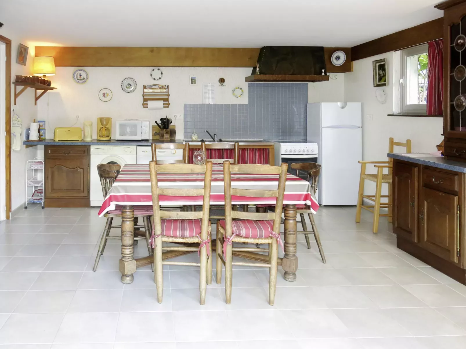 Le Petit Clos-Inside