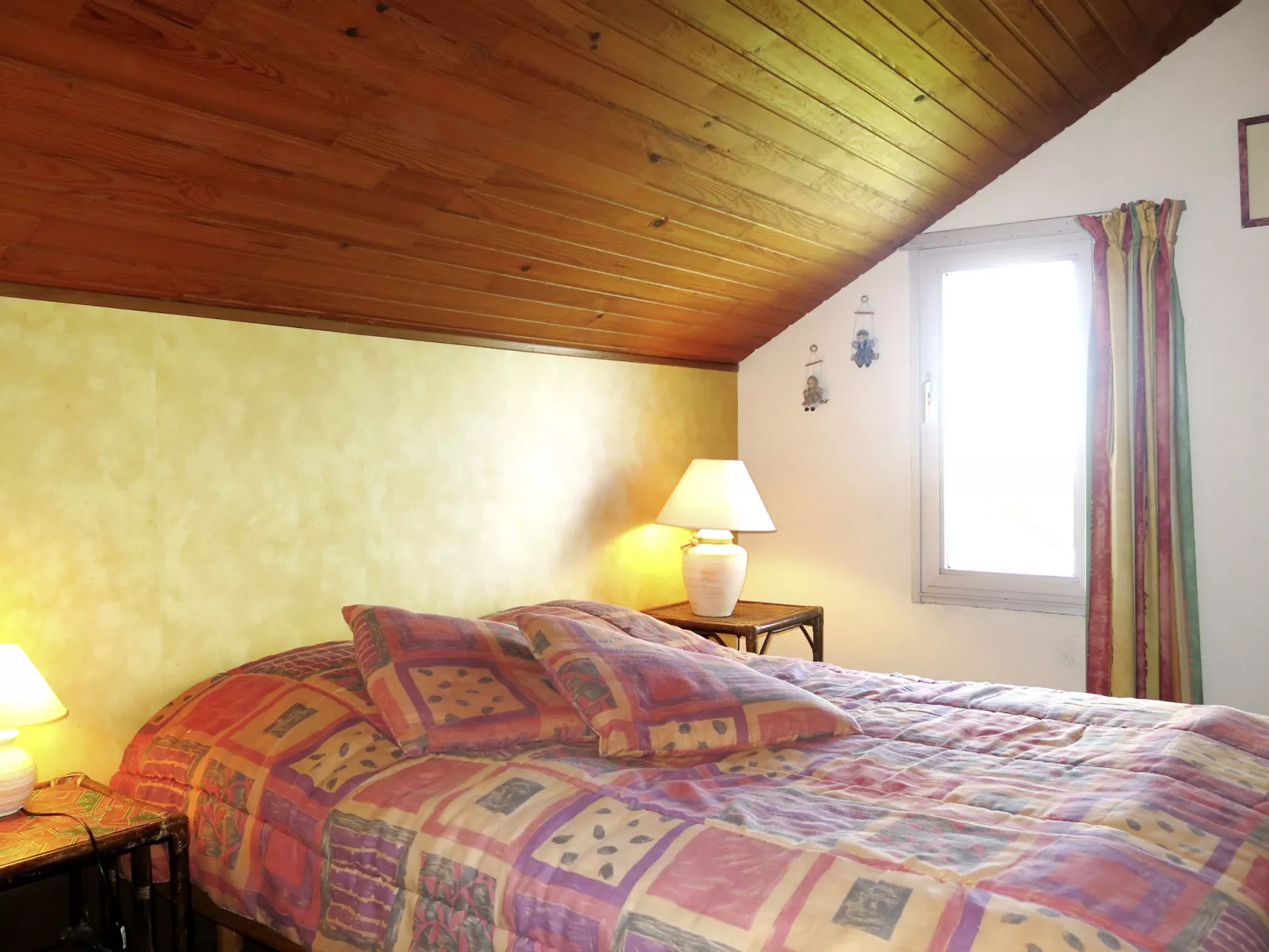 Le Petit Clos-Inside