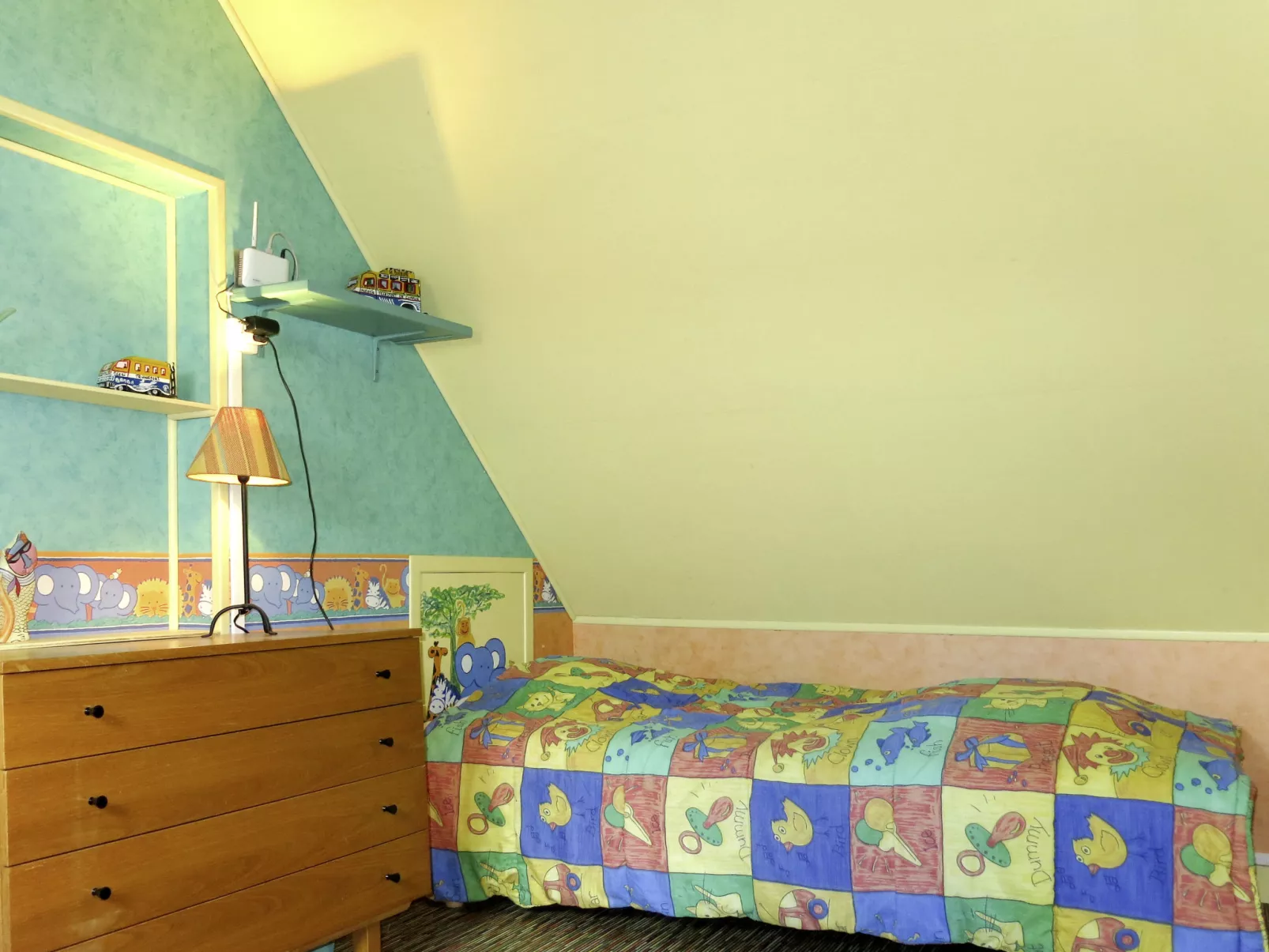 Le Petit Clos-Inside