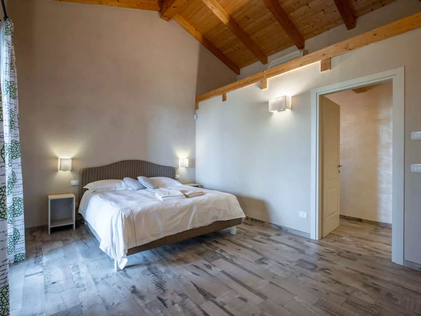 Cascina-Drinnen