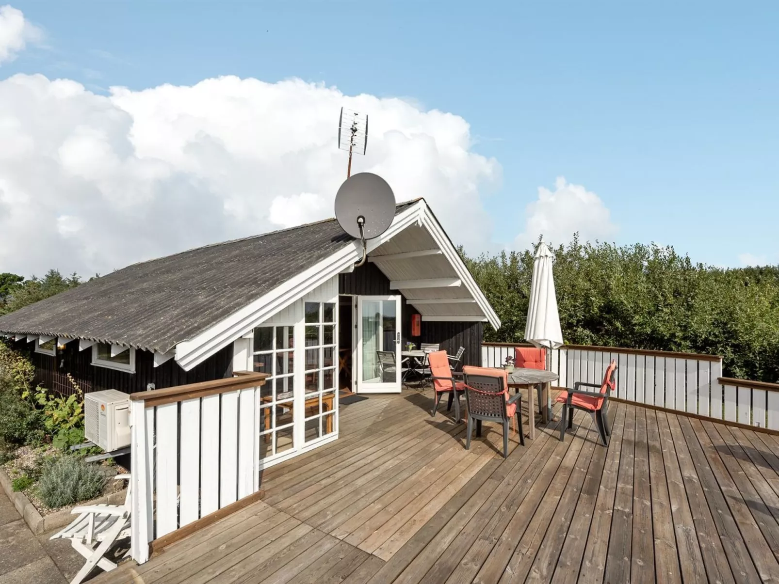 "Kylli" - 600m from the sea-Outside