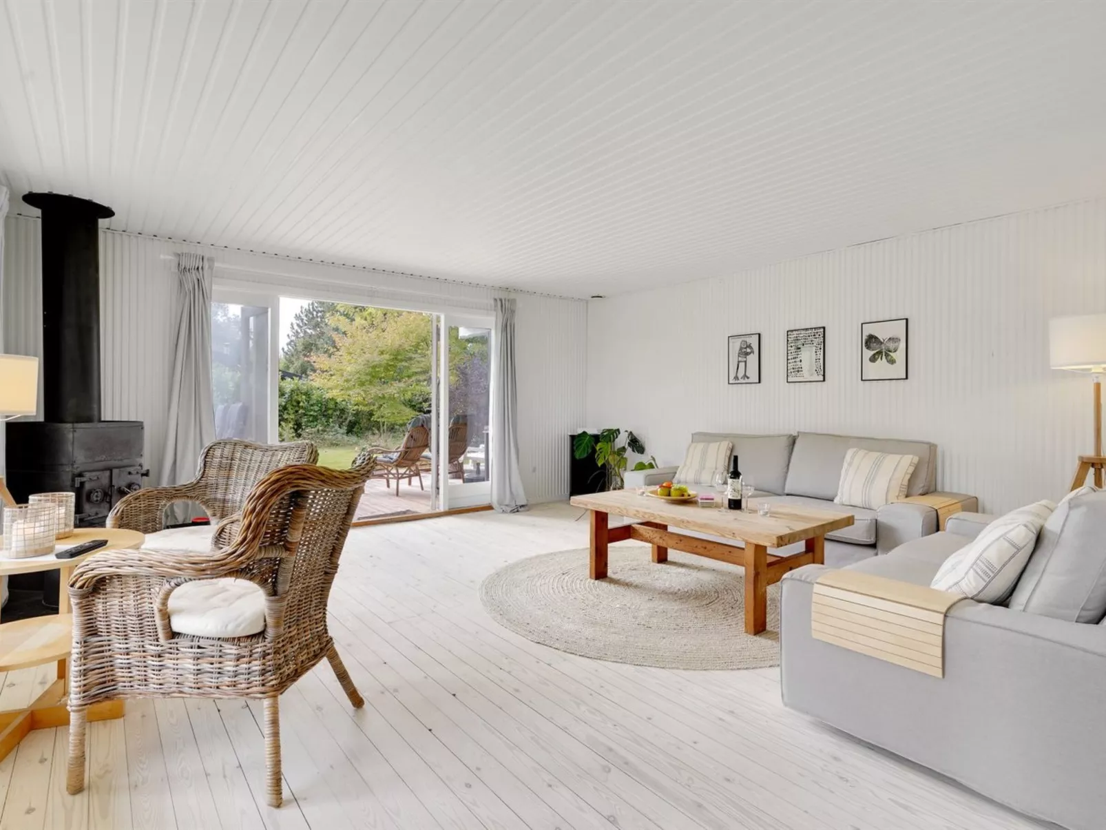 "Aksa" - 400m from the sea-Inside