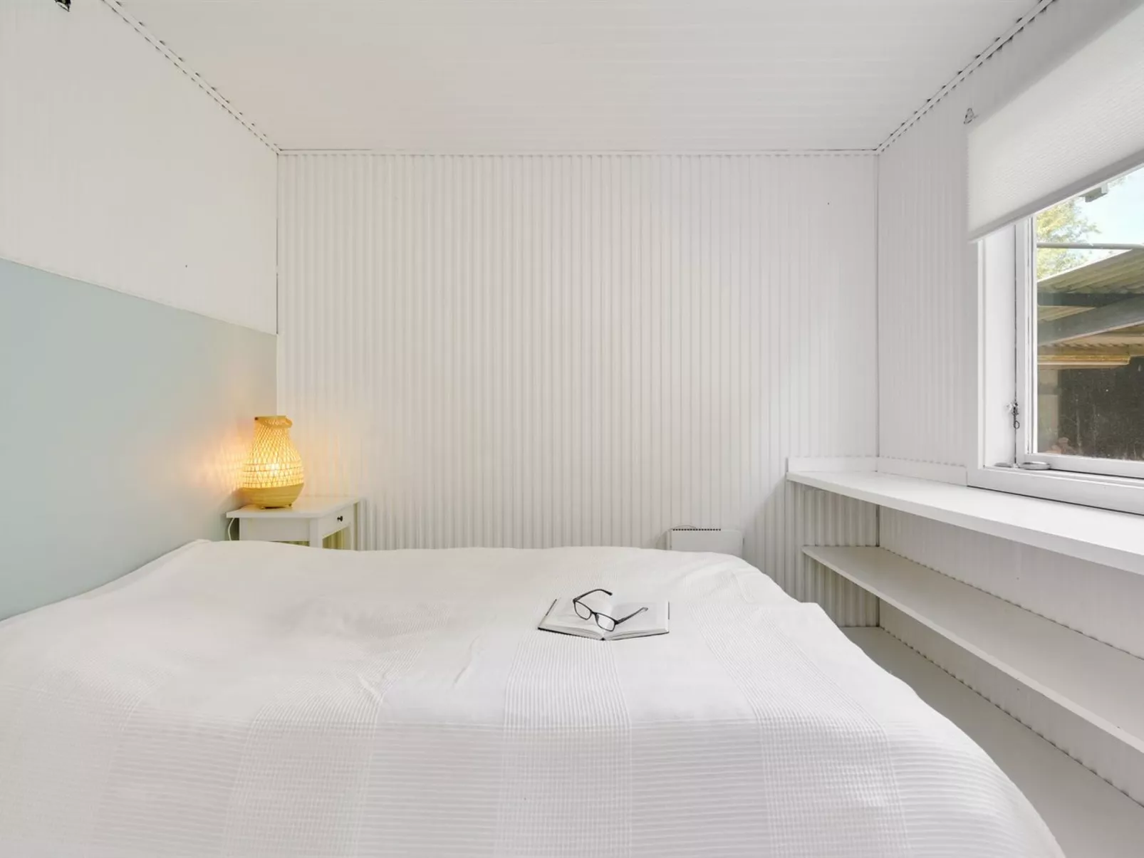 "Aksa" - 400m from the sea-Inside