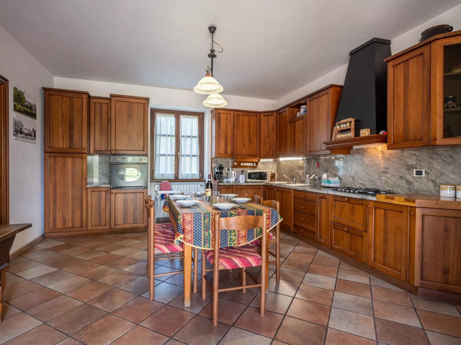 Cascina Anna-Inside