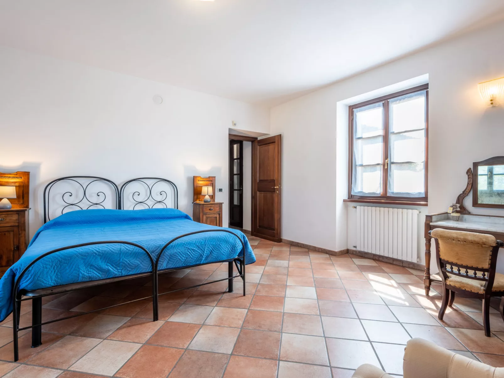 Cascina Anna-Inside