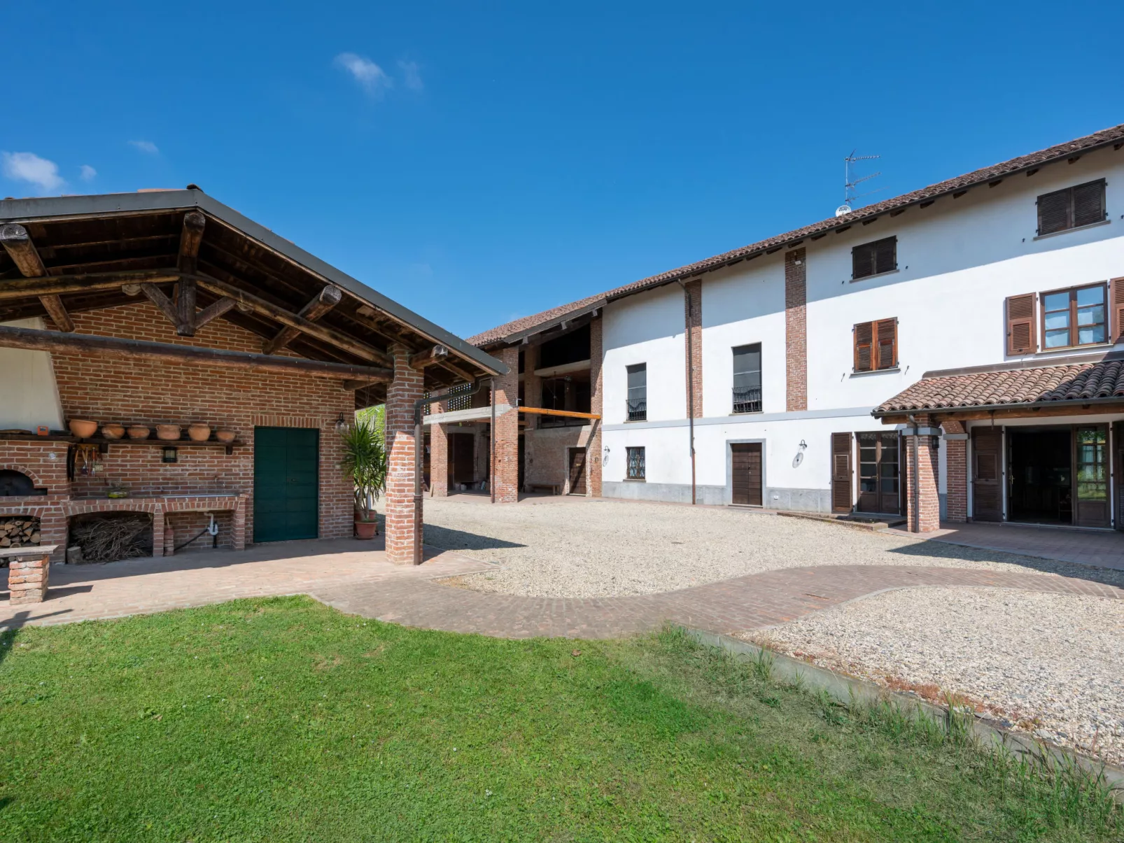 Cascina Anna-Outside