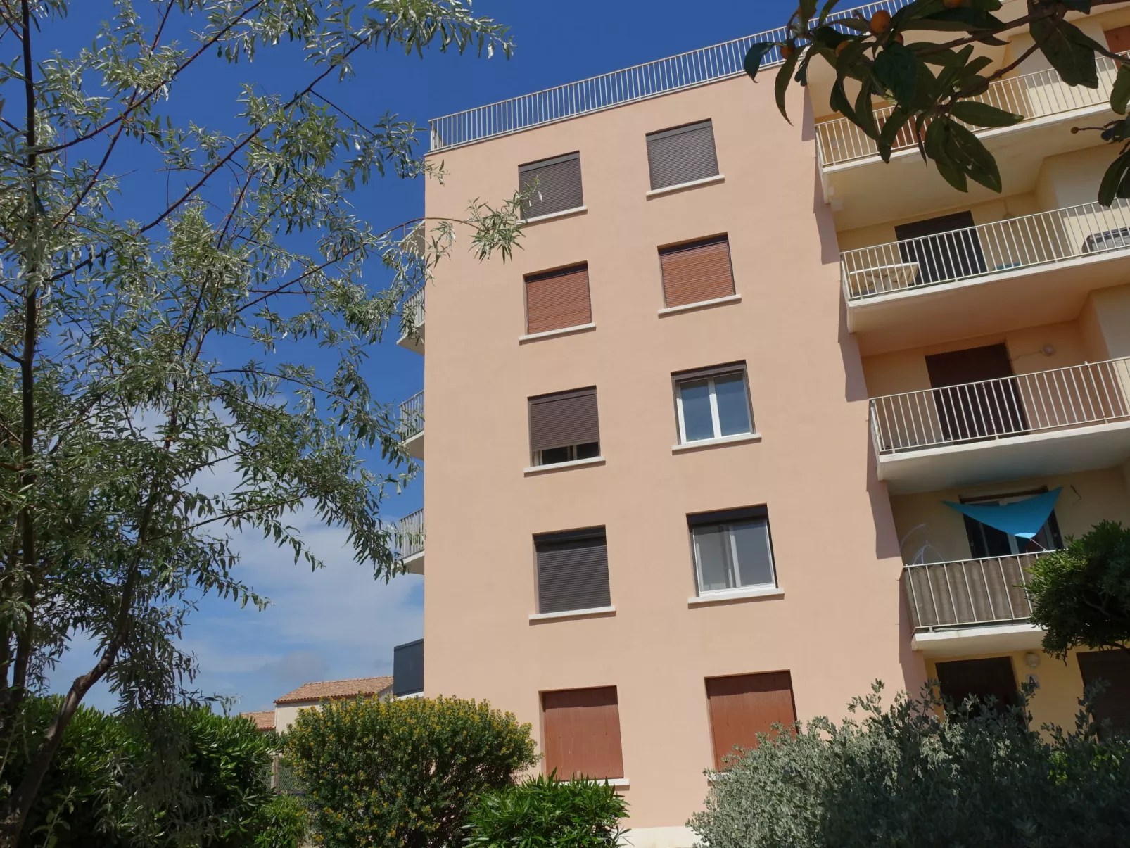 Le Solarium-Outside