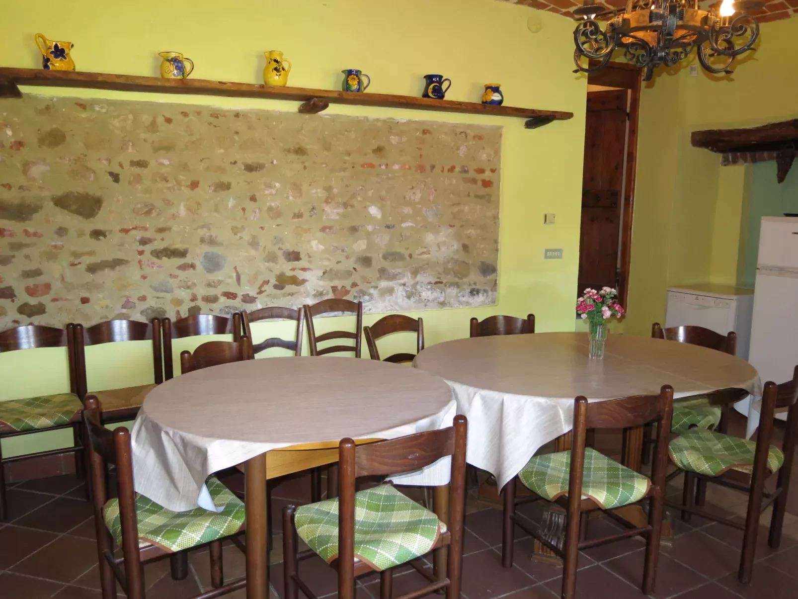 Bricco dei Ciliegi-Inside