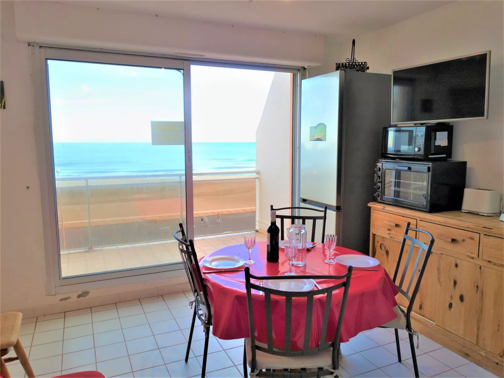 Les Terrasses du Levant-Inside