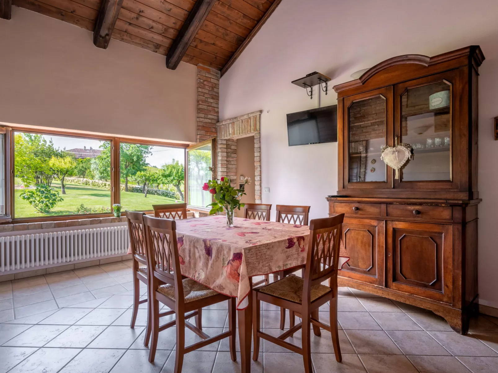 Antica Cascina-Inside