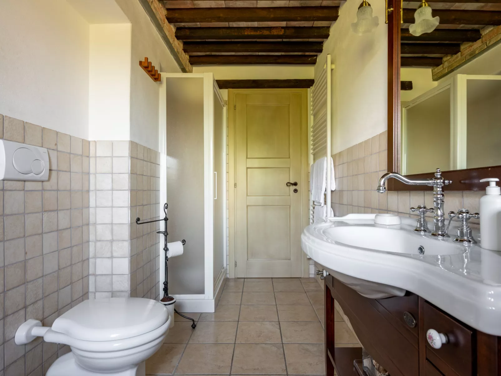 Antica Cascina-Inside