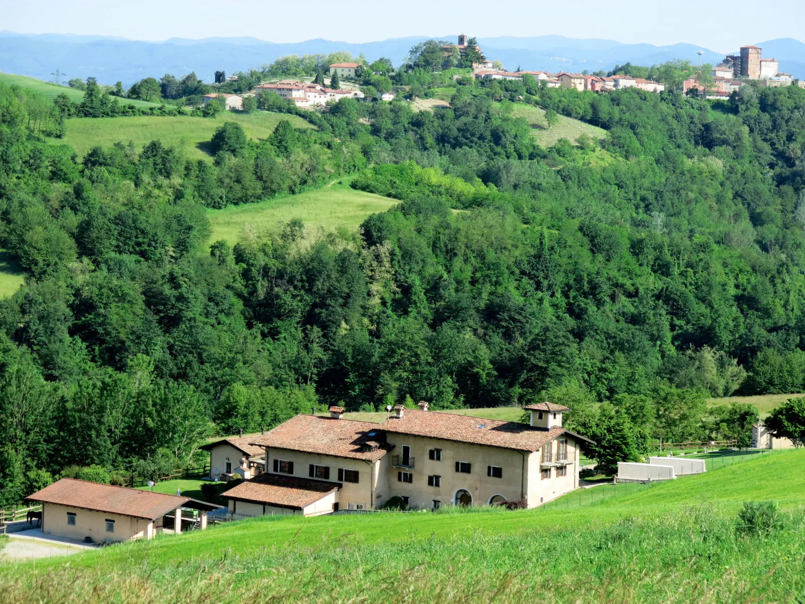 Cascinotta-Outside