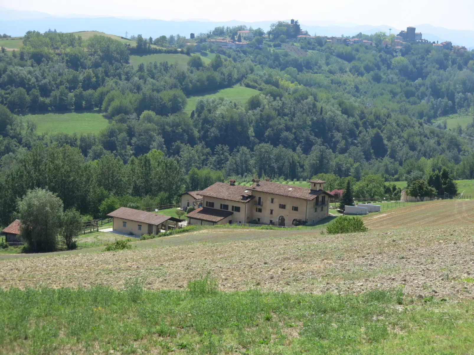 Cascinotta-Outside