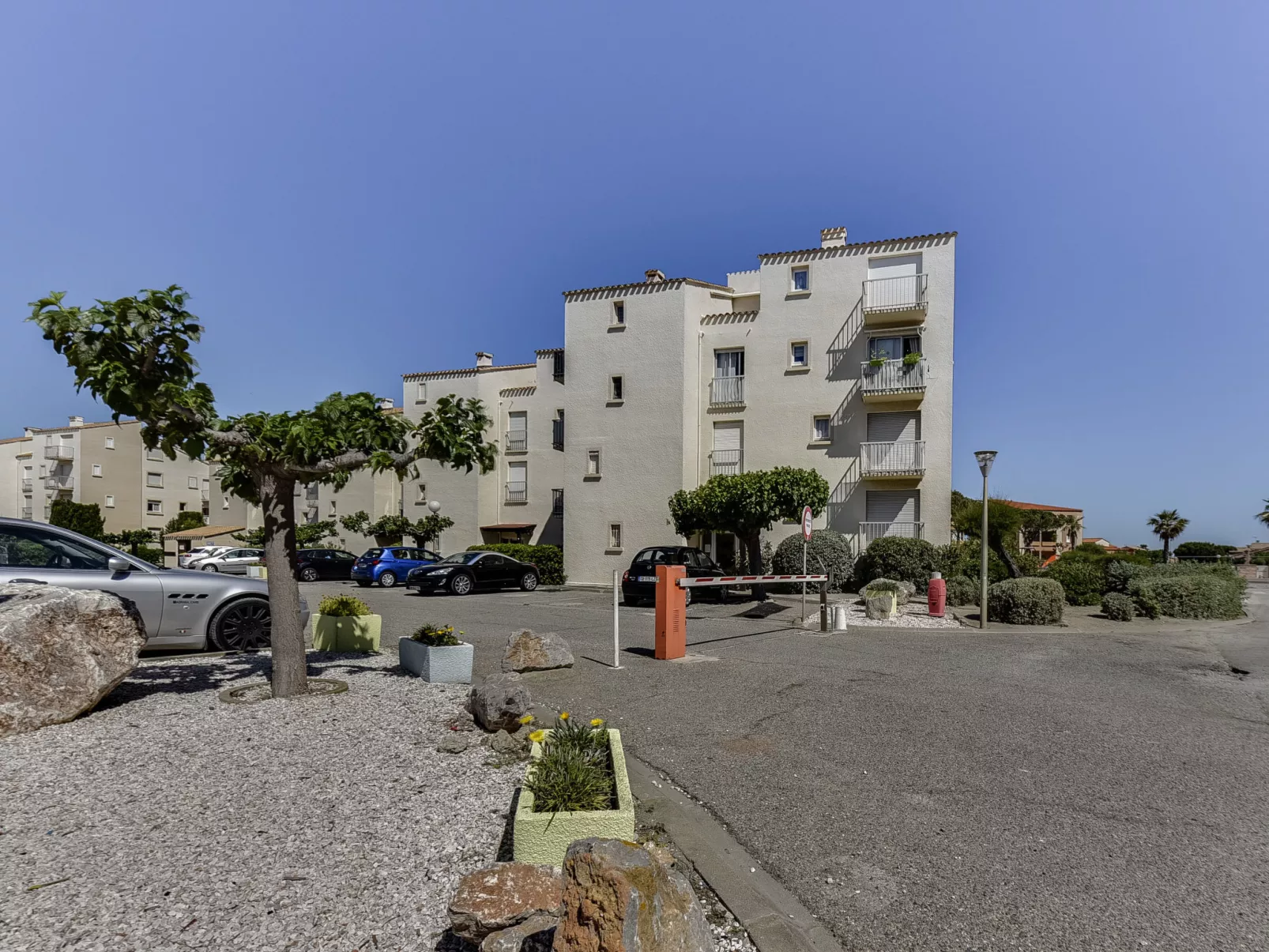 Les Villageoises-Dehors