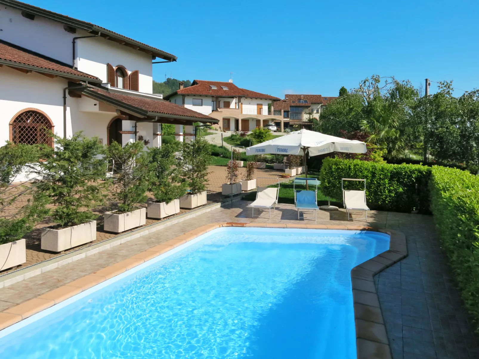 Collina San Ponzio-Outside