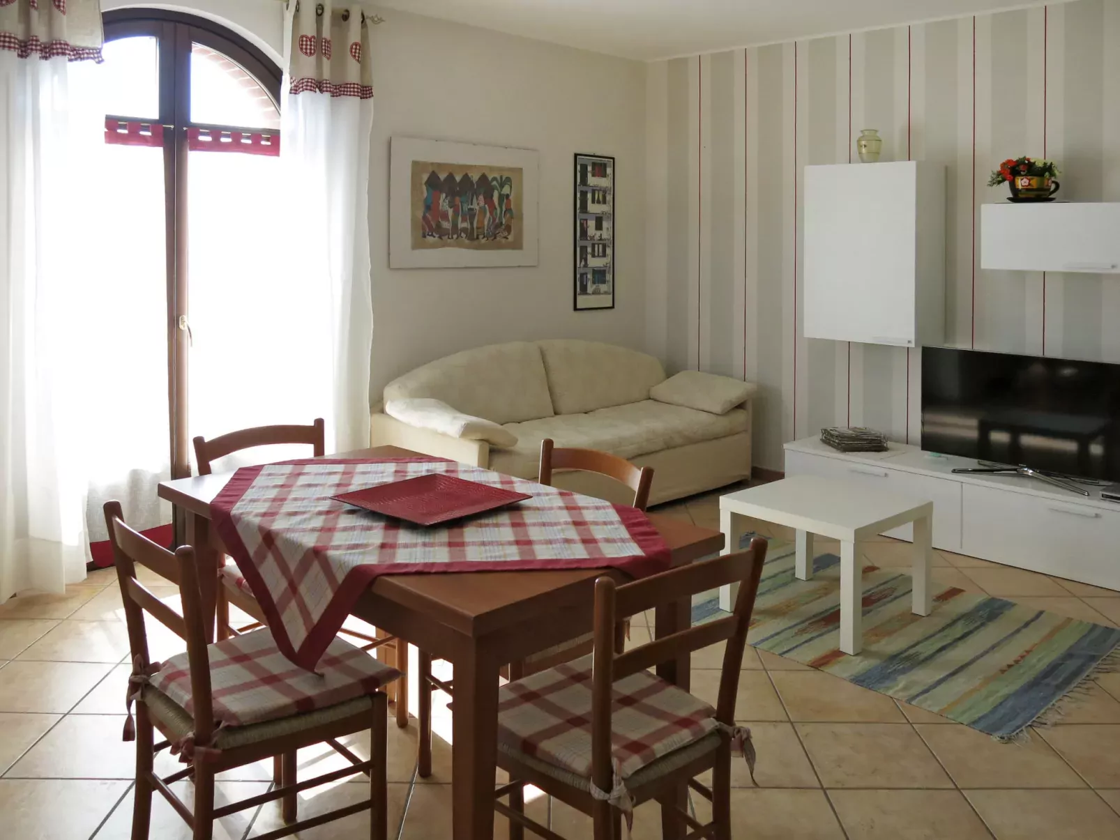 Collina San Ponzio-Inside