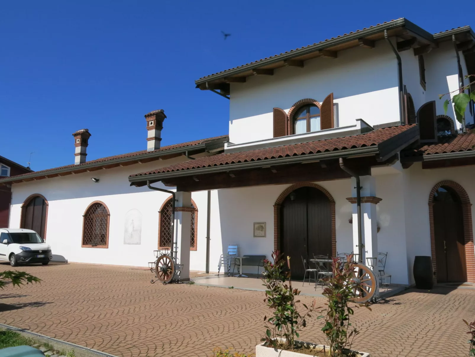 Collina San Ponzio-Outside