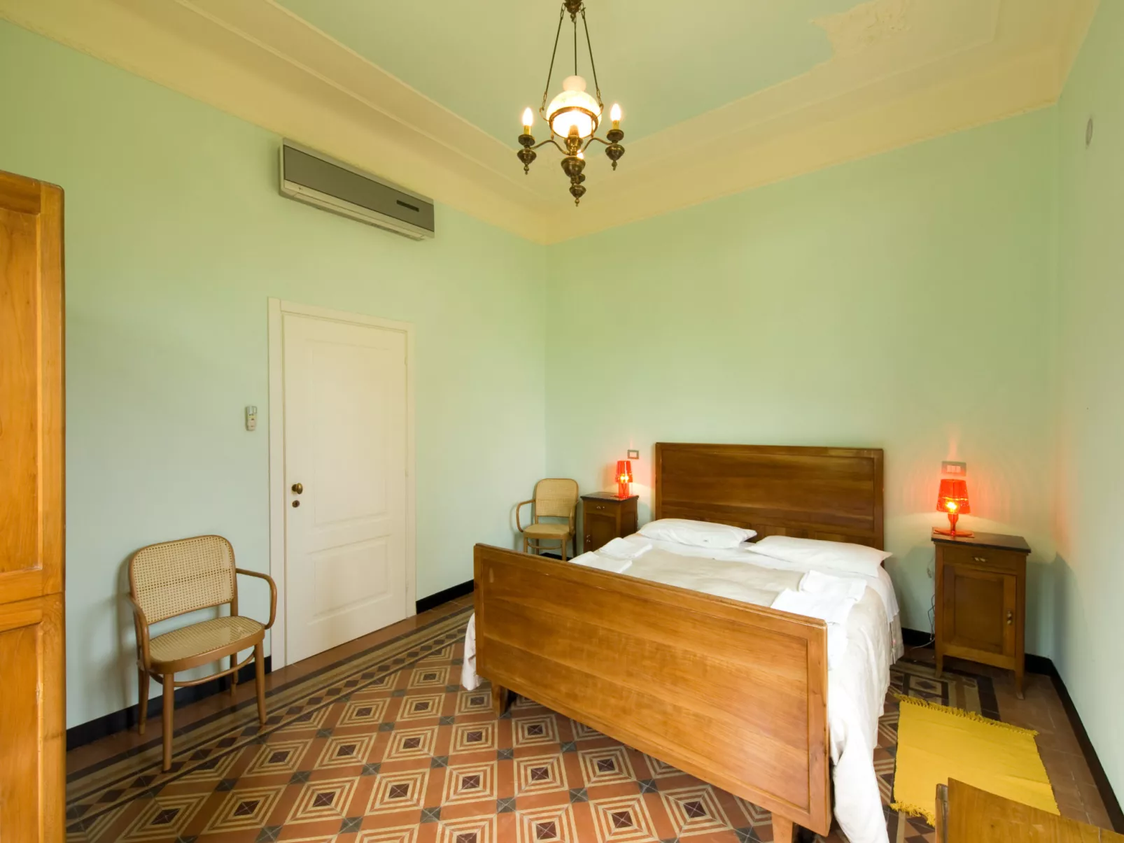 Villa Sarezzano-Inside