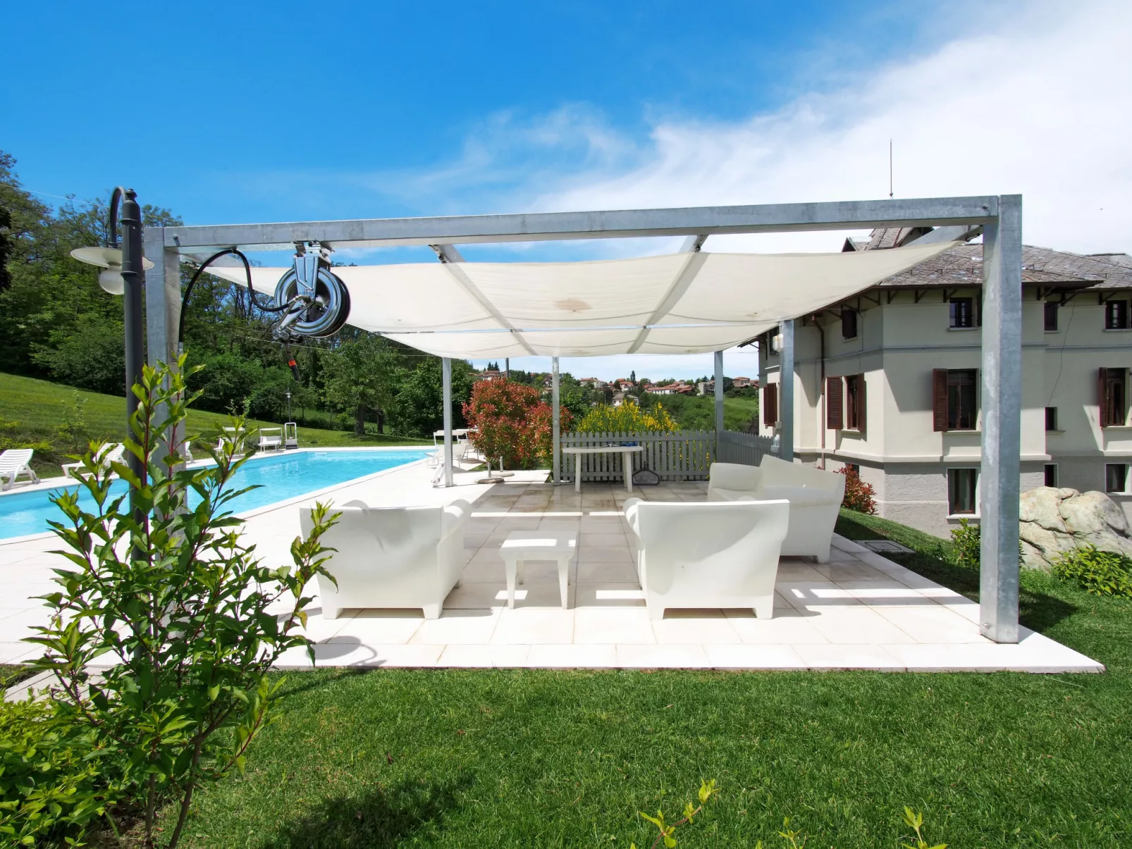 Villa Sarezzano-Outside