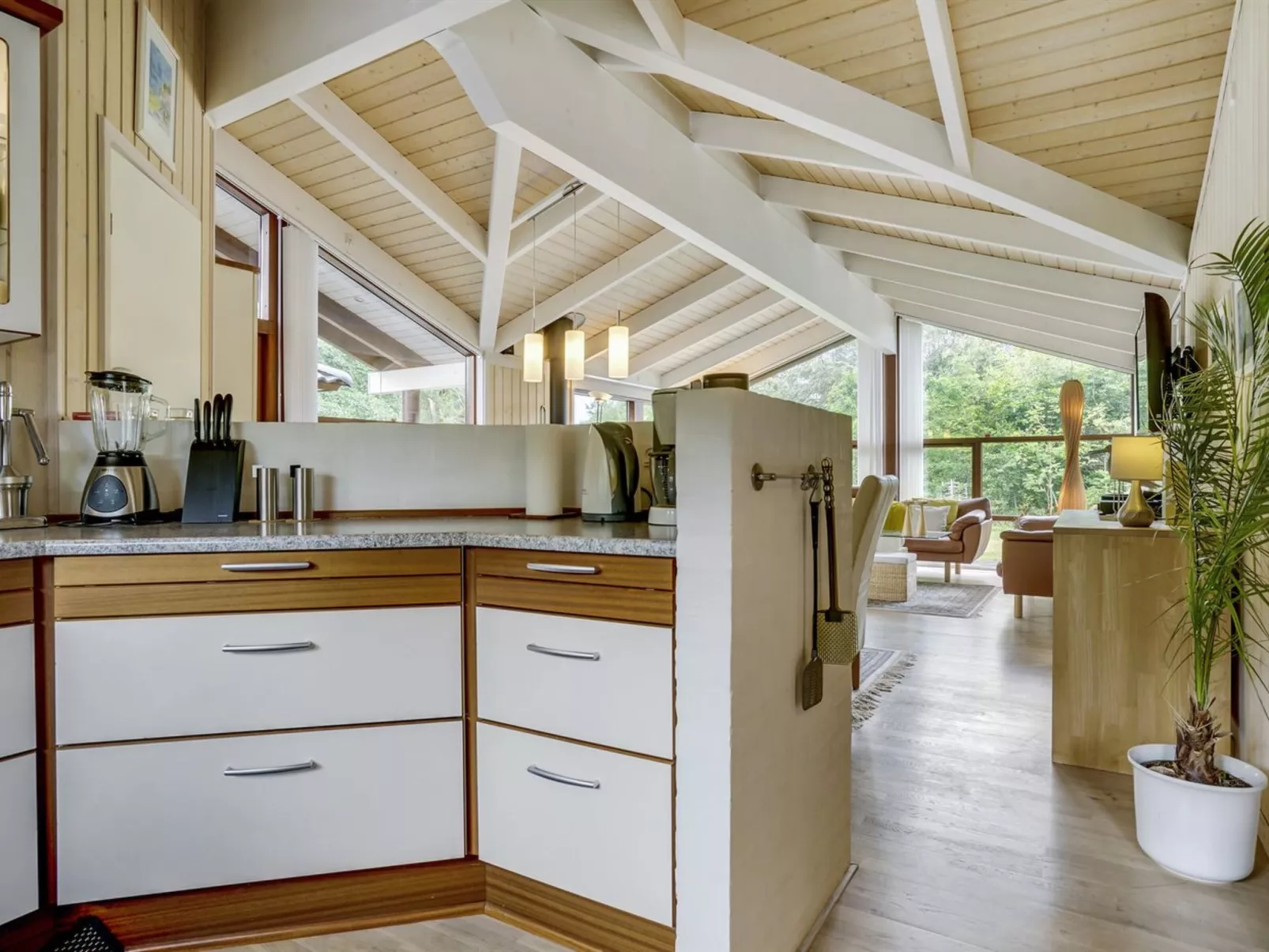 "Leevi" - 150m from the sea-Inside