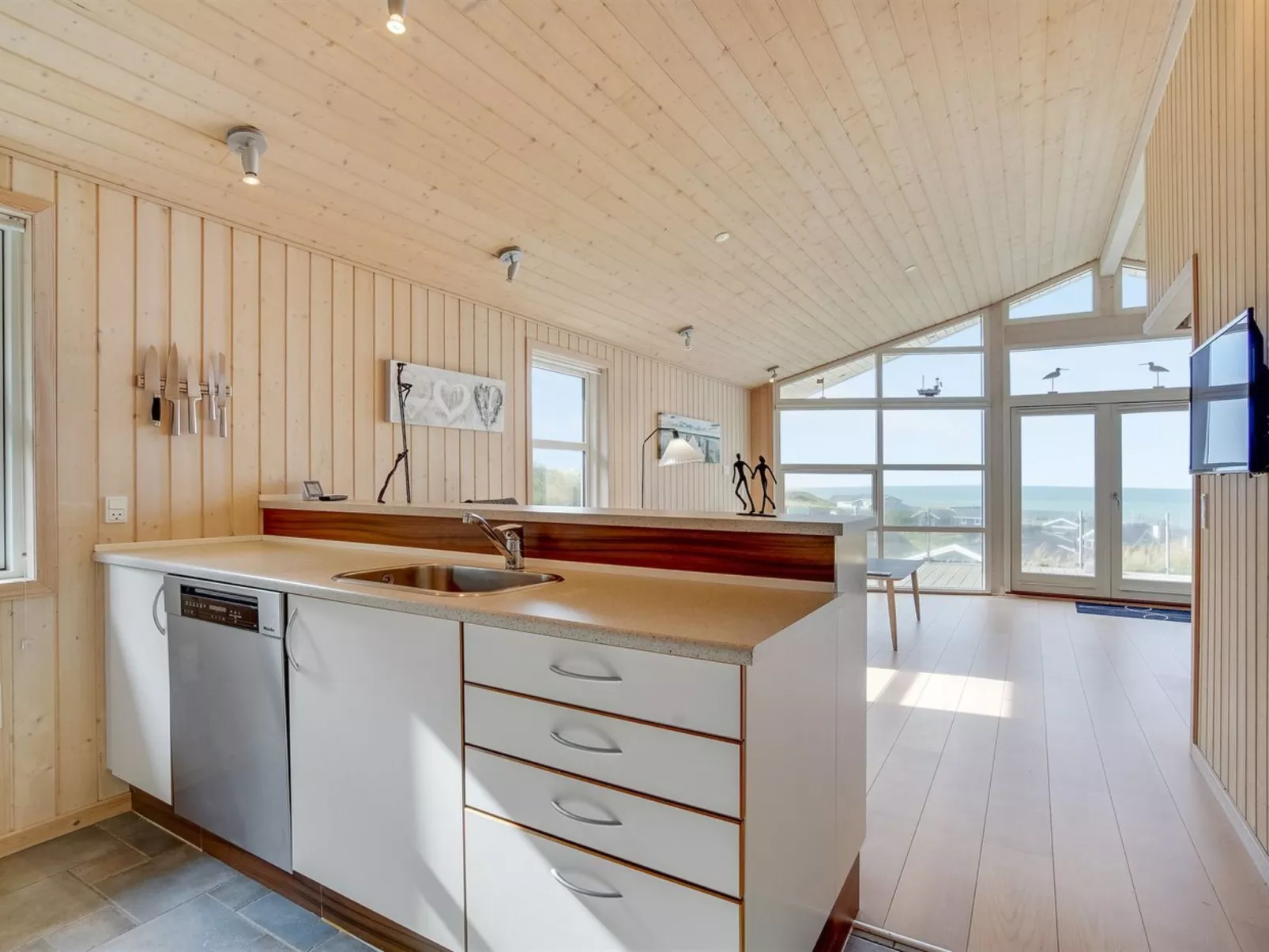 "Hermande" - 203m from the sea-Inside