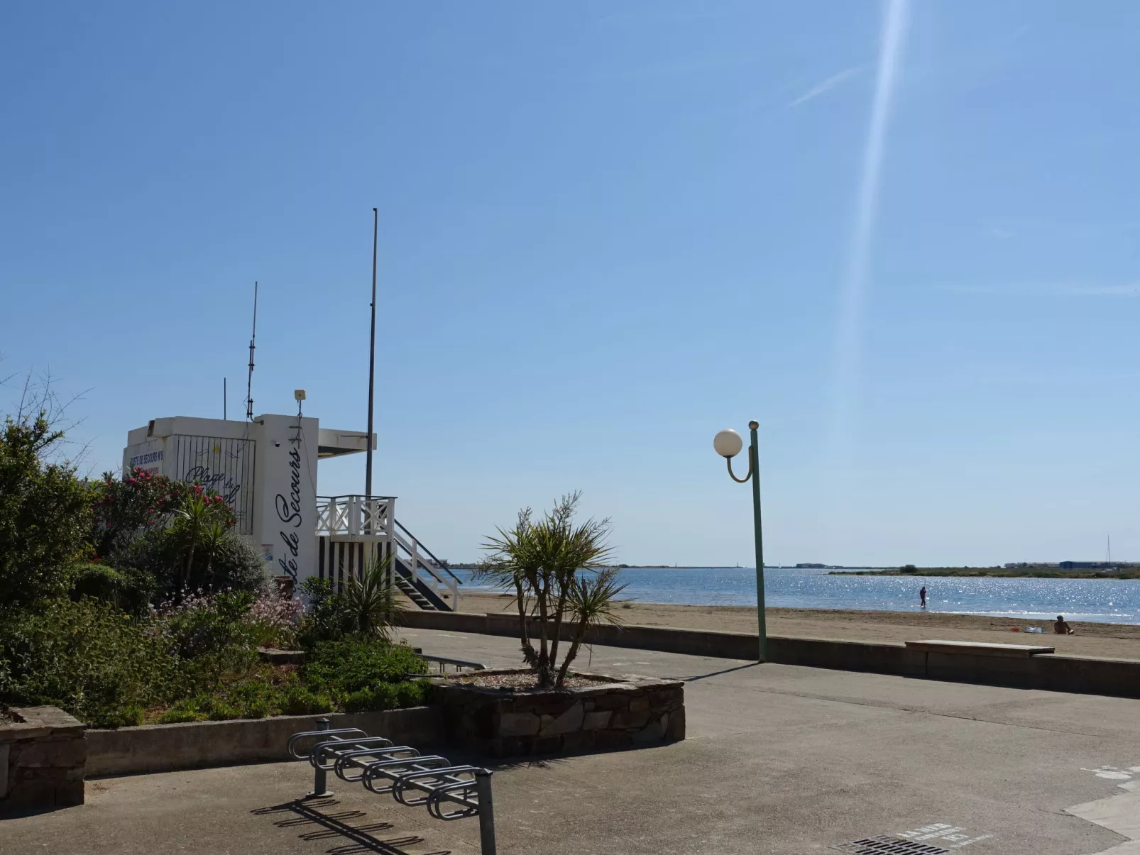 Les Portes de la Plage-Outside
