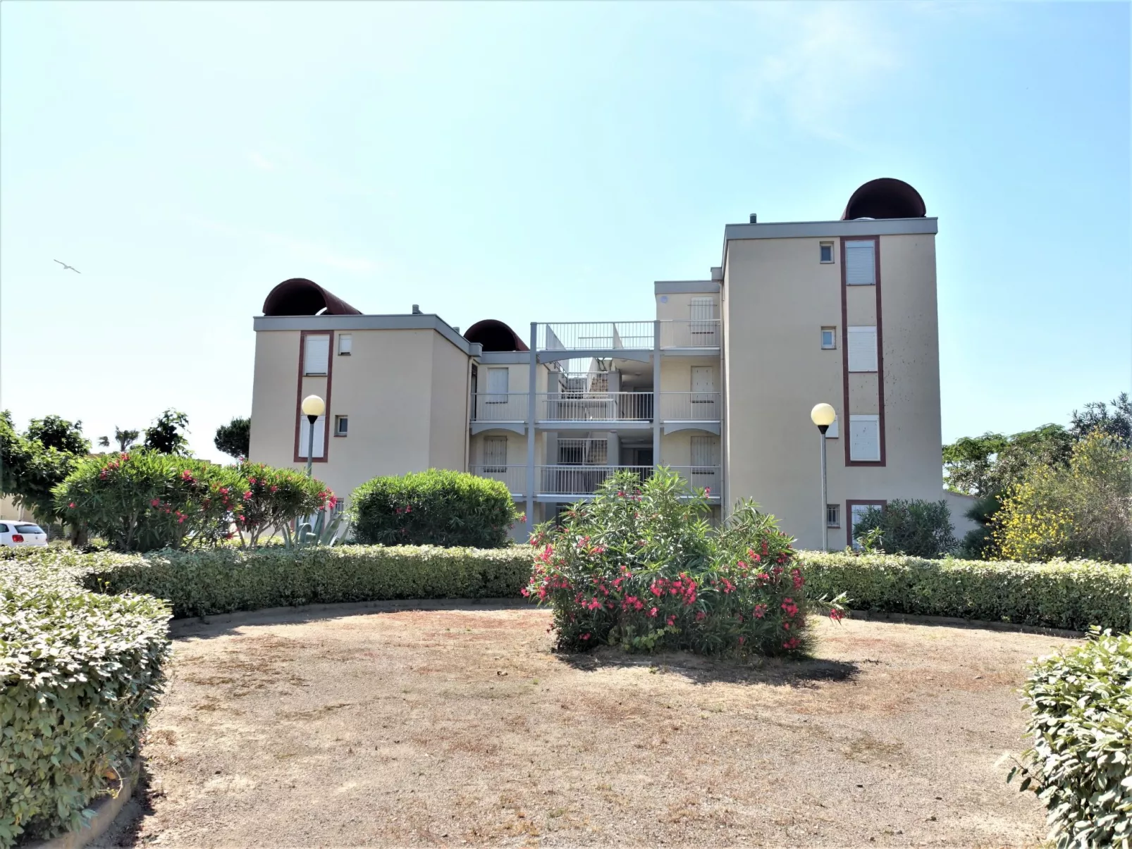 Les Portes de la Plage-Outside