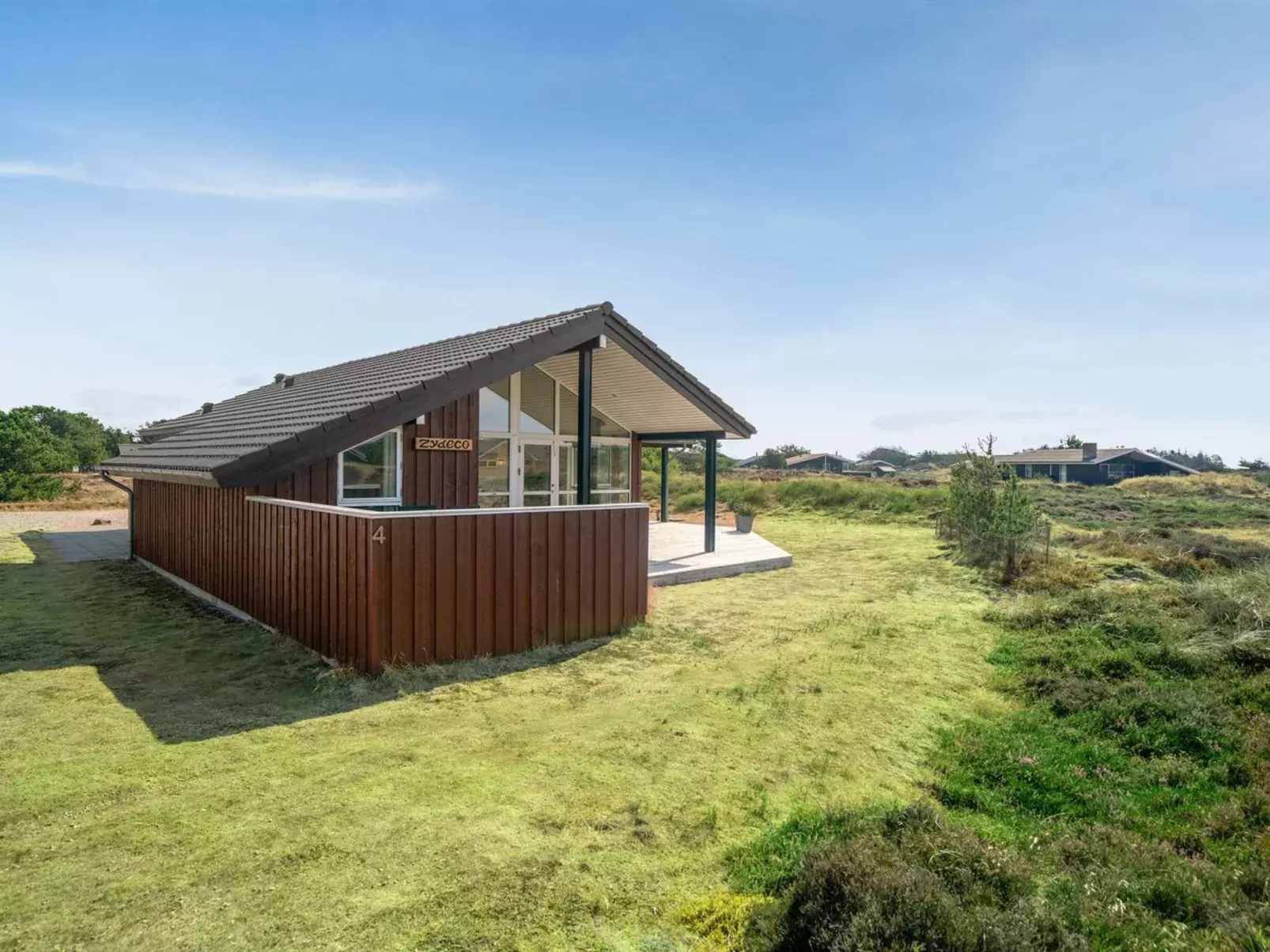 "Tiane" - 800m from the sea-Outside