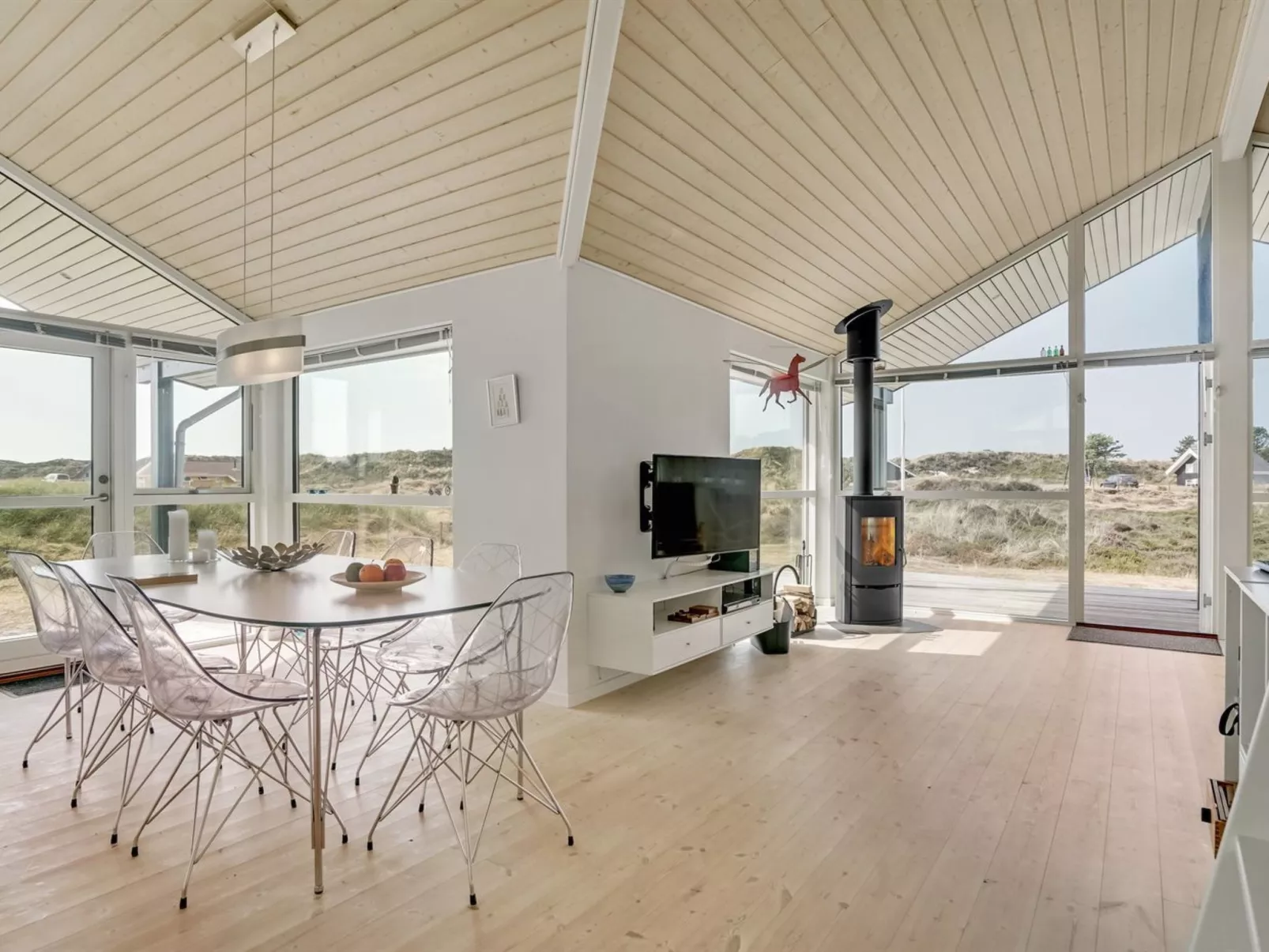 "Tiane" - 800m from the sea-Inside