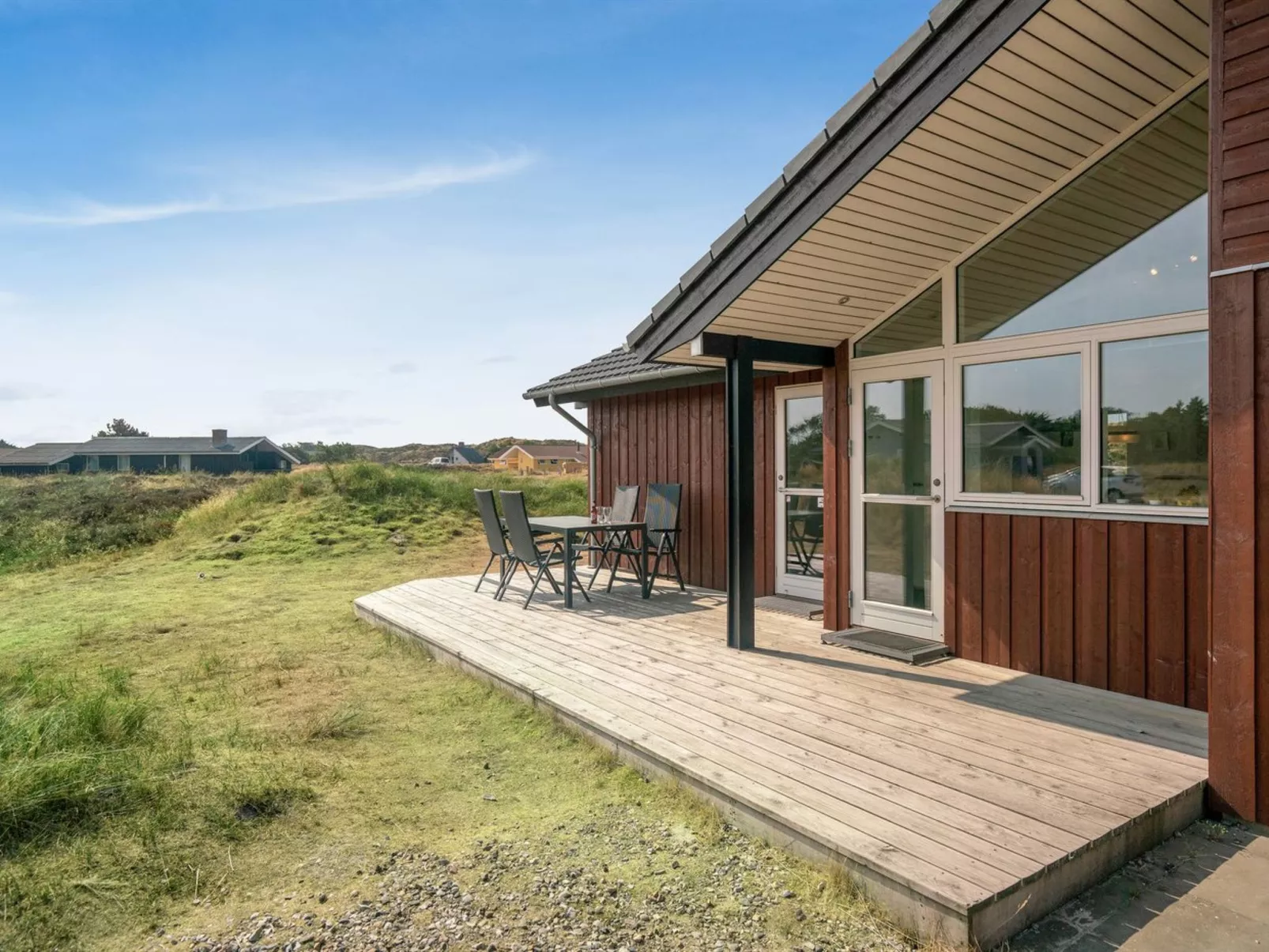 "Tiane" - 800m from the sea-Outside