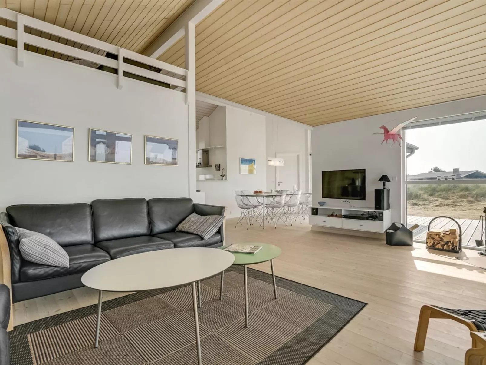 "Tiane" - 800m from the sea-Inside