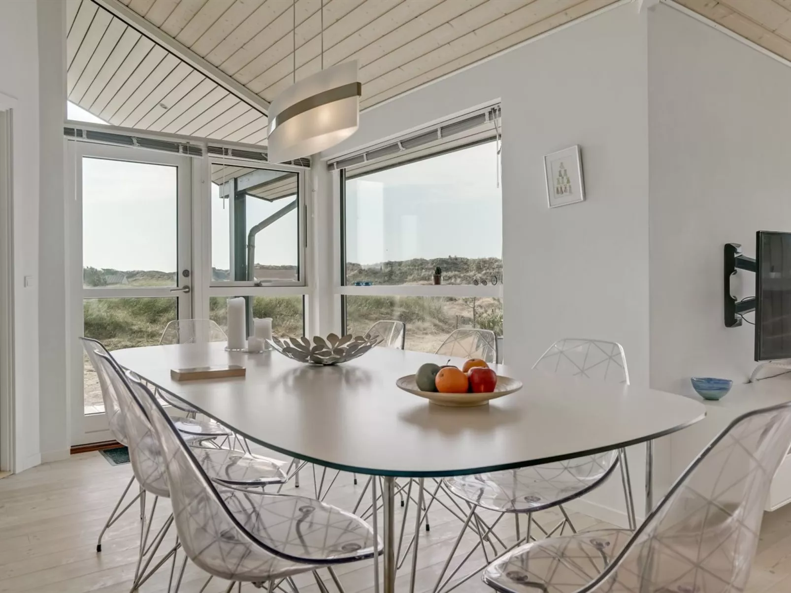 "Tiane" - 800m from the sea-Inside