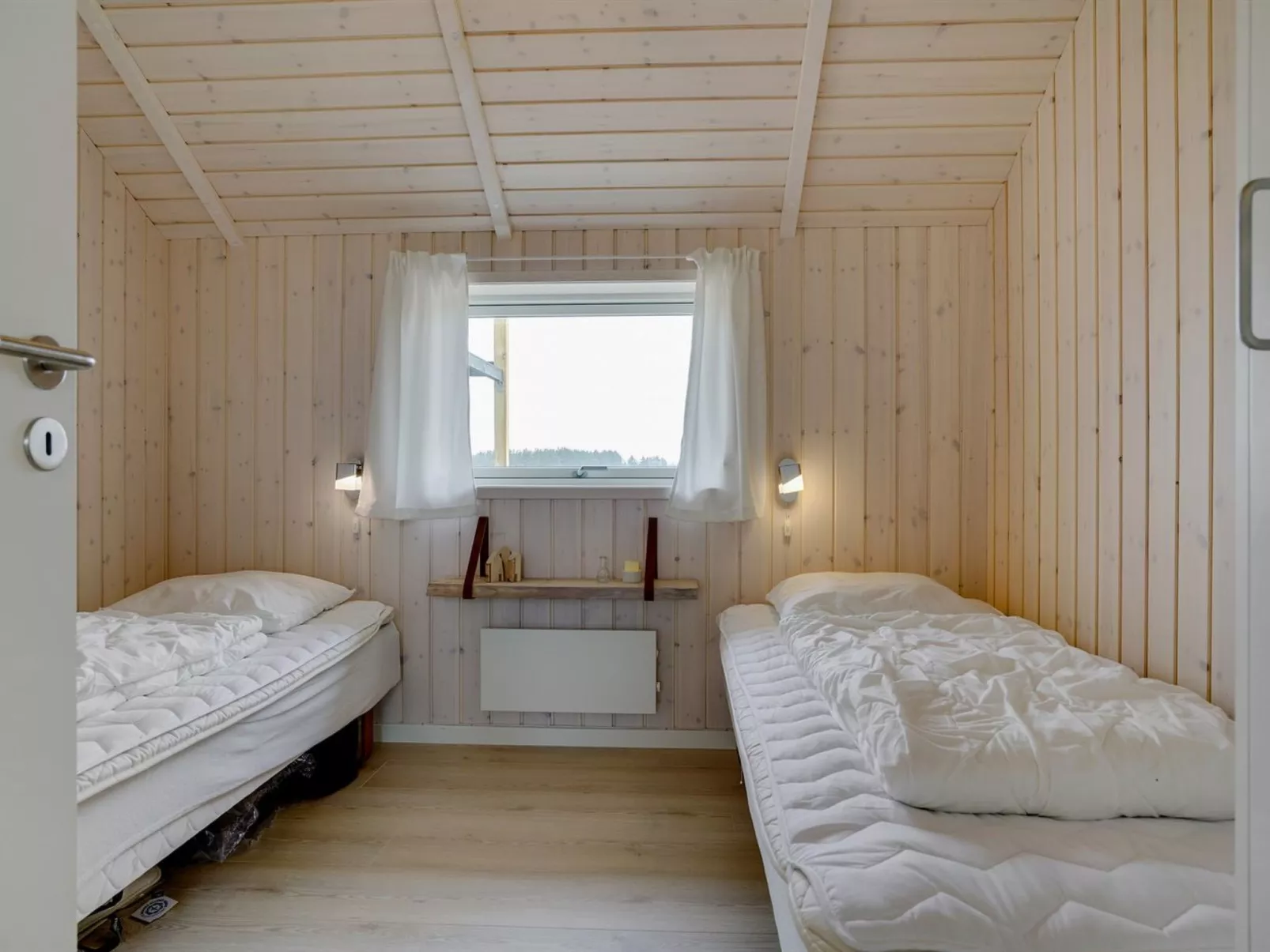 "Mirkka" - 1.5km from the sea-Inside