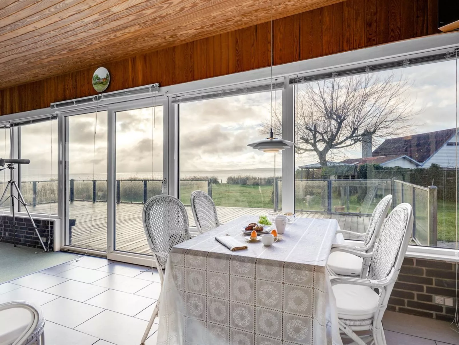 "Dzavid" - 10m from the sea-Inside