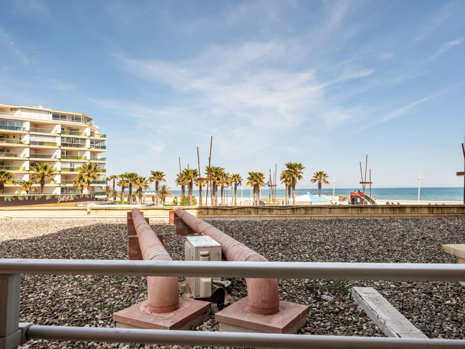 Le Beach-Dehors