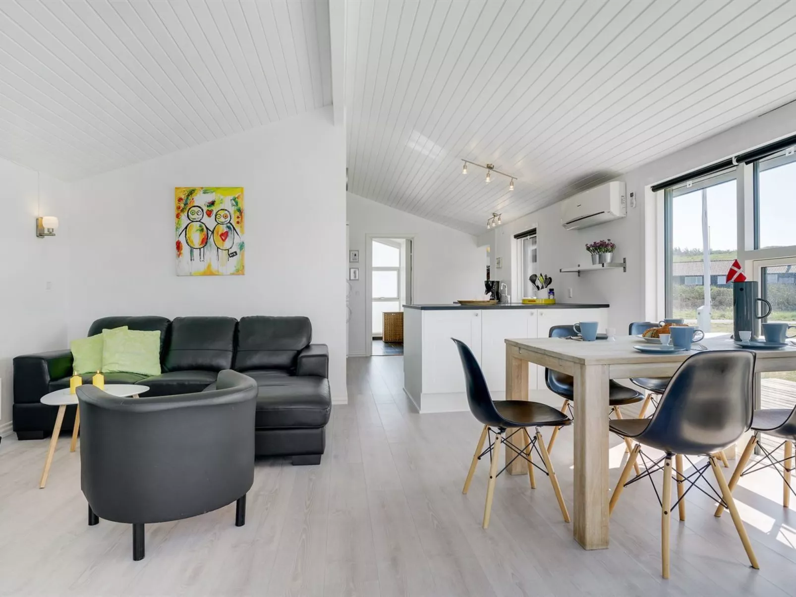 "Aviana" - 175m from the sea-Inside