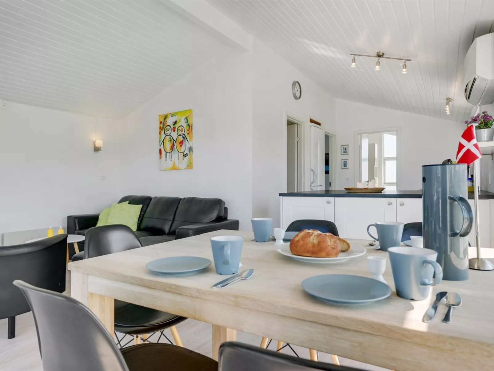 "Aviana" - 175m from the sea-Inside