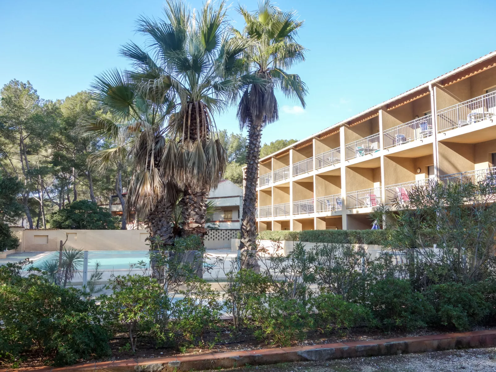 La Marina-Dehors